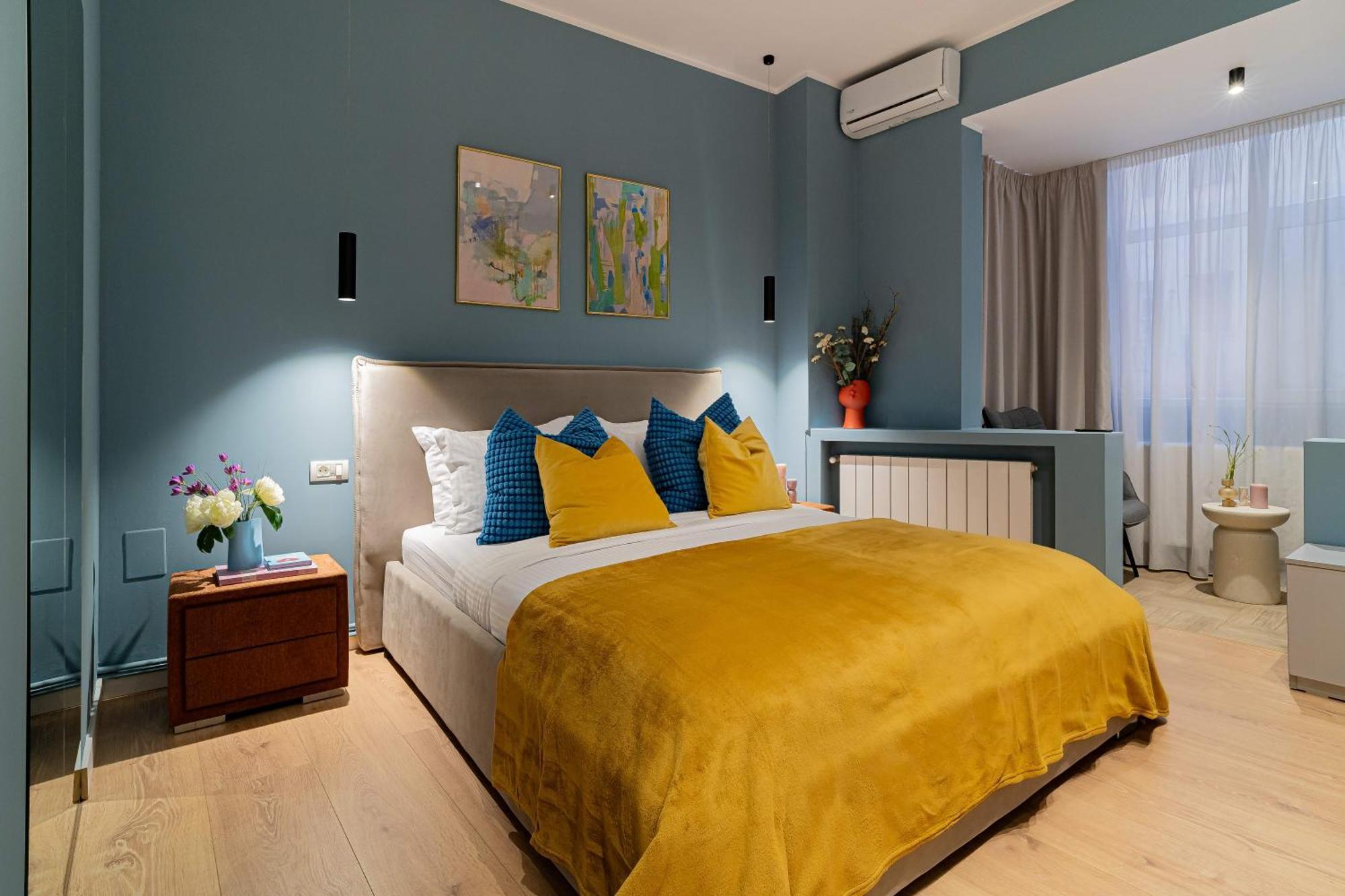 Celestial Azure - Tranquil 1Br In Piata Universitatii Boekarest Buitenkant foto